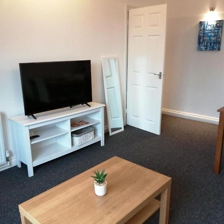 The Hillside Apartment - King'S Norton Birmingham Extérieur photo