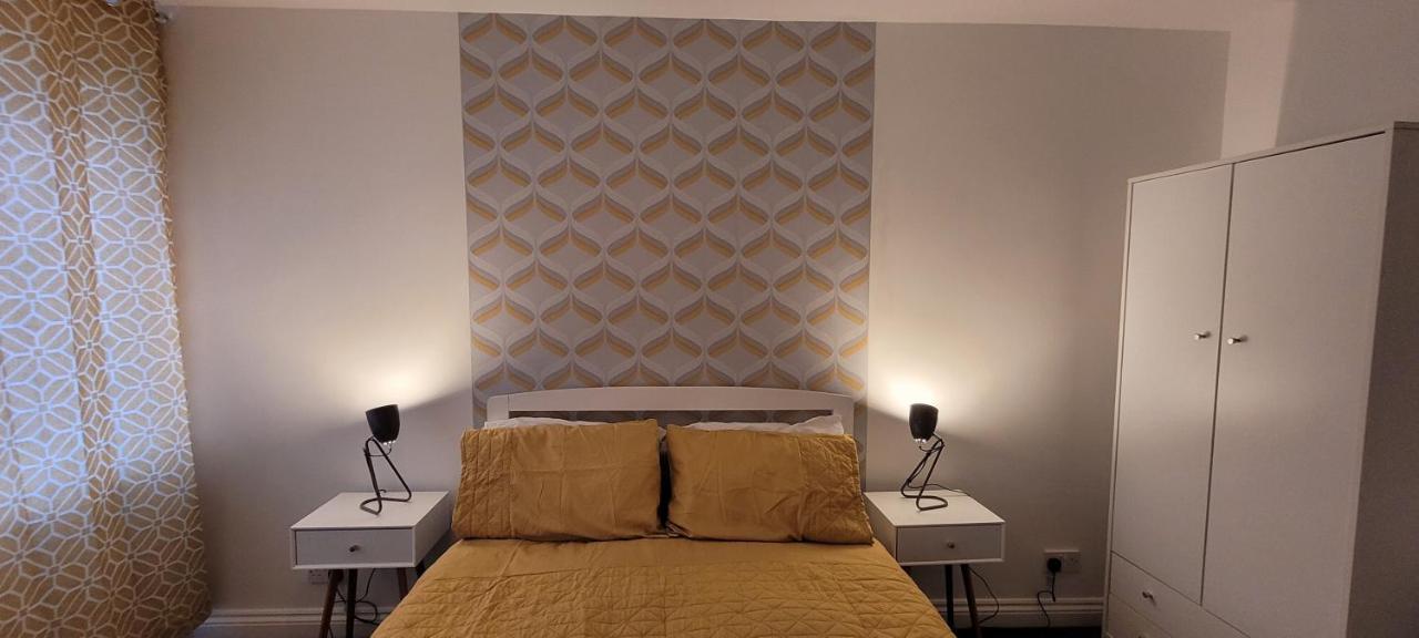 The Hillside Apartment - King'S Norton Birmingham Extérieur photo
